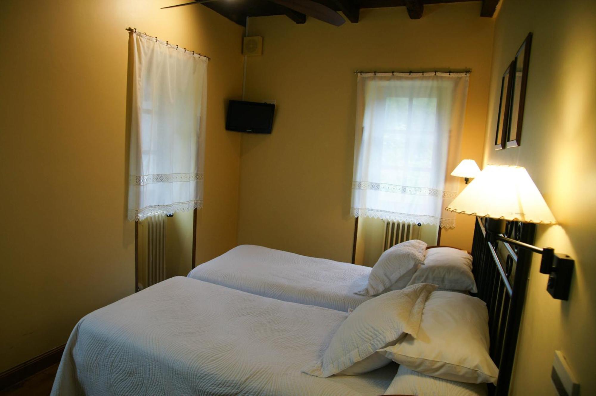 Hotel Rural Irigoienea Urdax Cameră foto